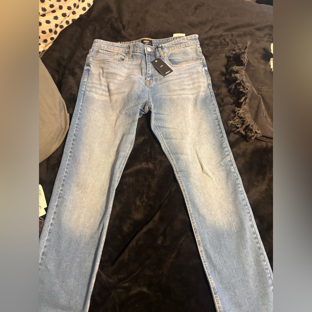 Stretch-Denim Slim-Fit Jeans